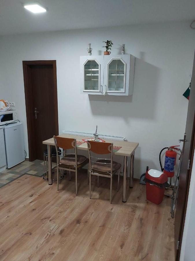 Bekivi Apartmany Dunajska Streda Exterior photo