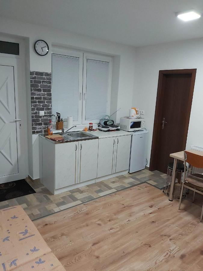 Bekivi Apartmany Dunajska Streda Exterior photo