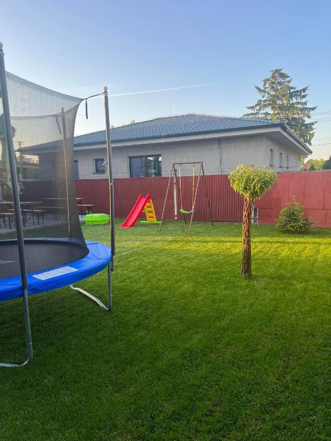 Bekivi Apartmany Dunajska Streda Exterior photo