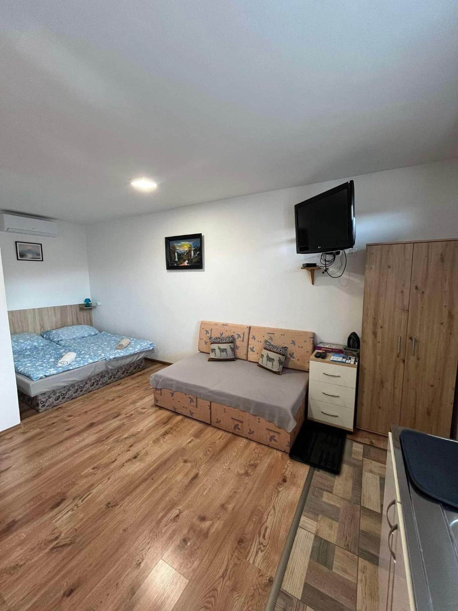 Bekivi Apartmany Dunajska Streda Exterior photo